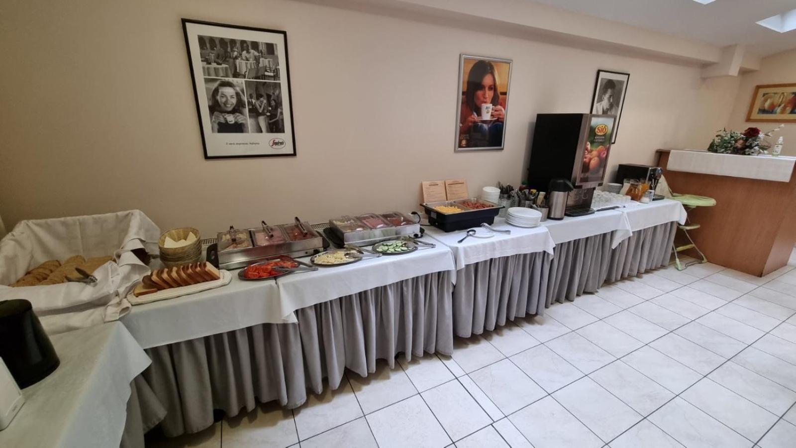 Hotel Rose City بودابست المظهر الخارجي الصورة