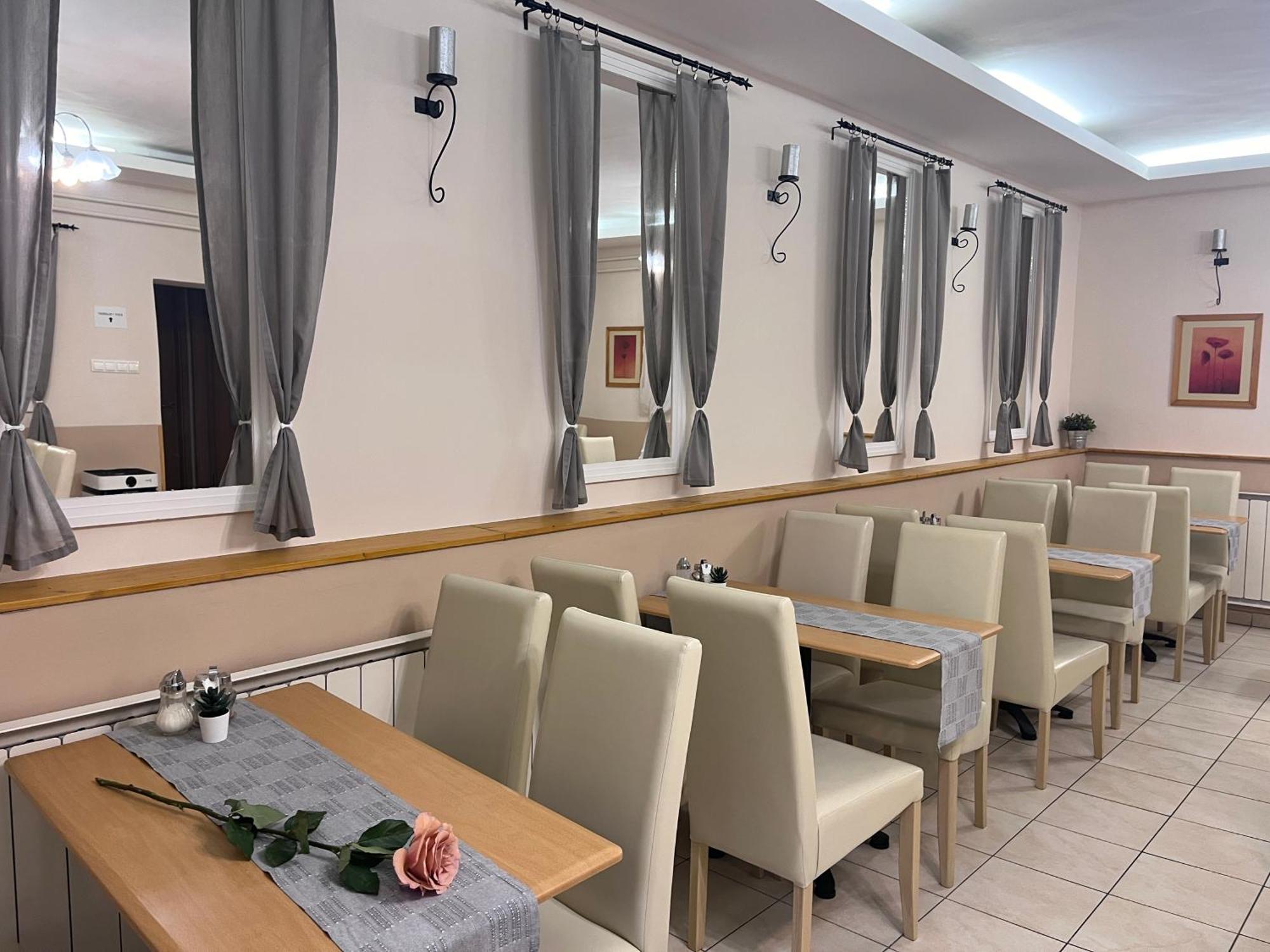 Hotel Rose City بودابست المظهر الخارجي الصورة