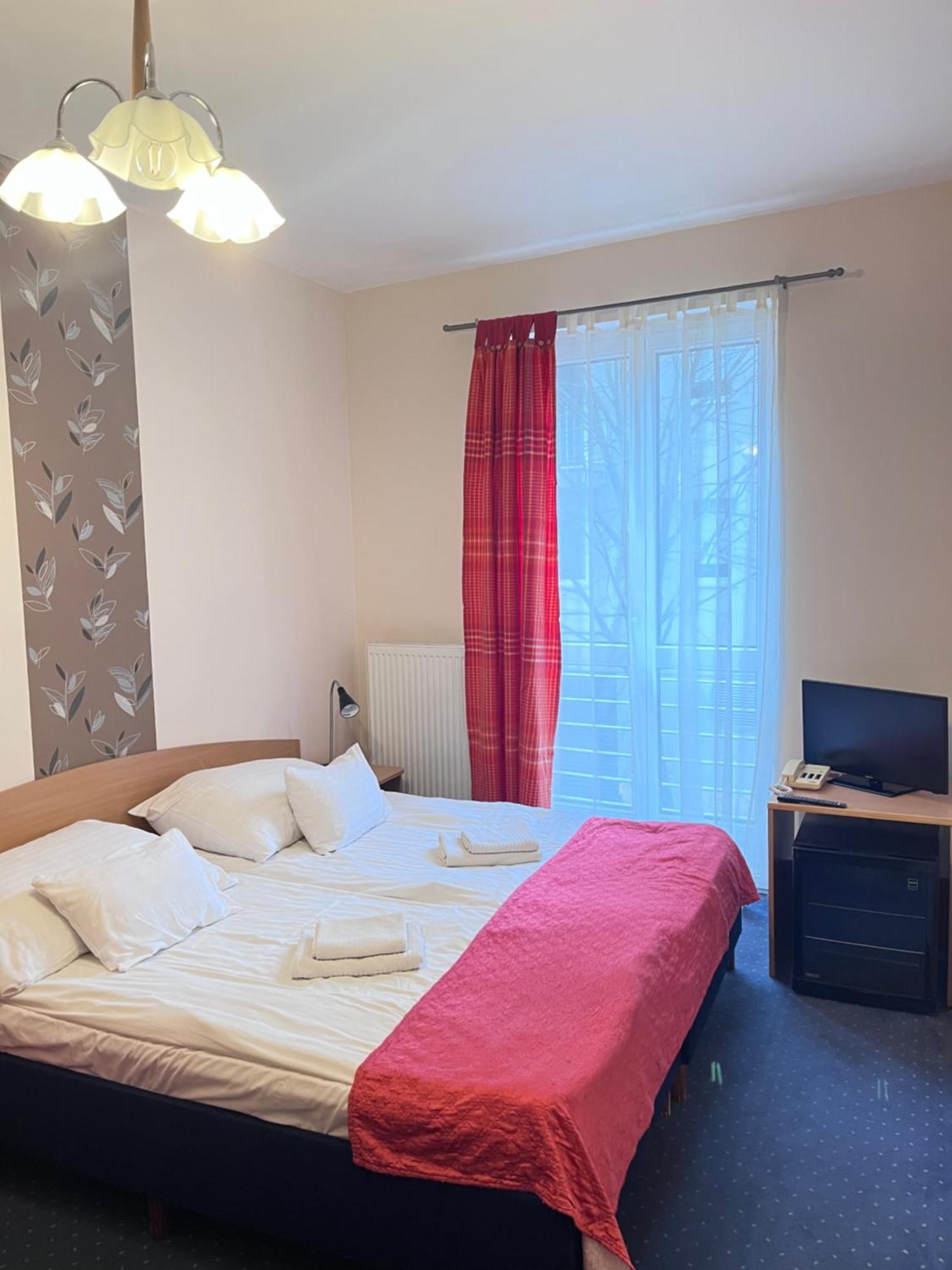 Hotel Rose City بودابست المظهر الخارجي الصورة