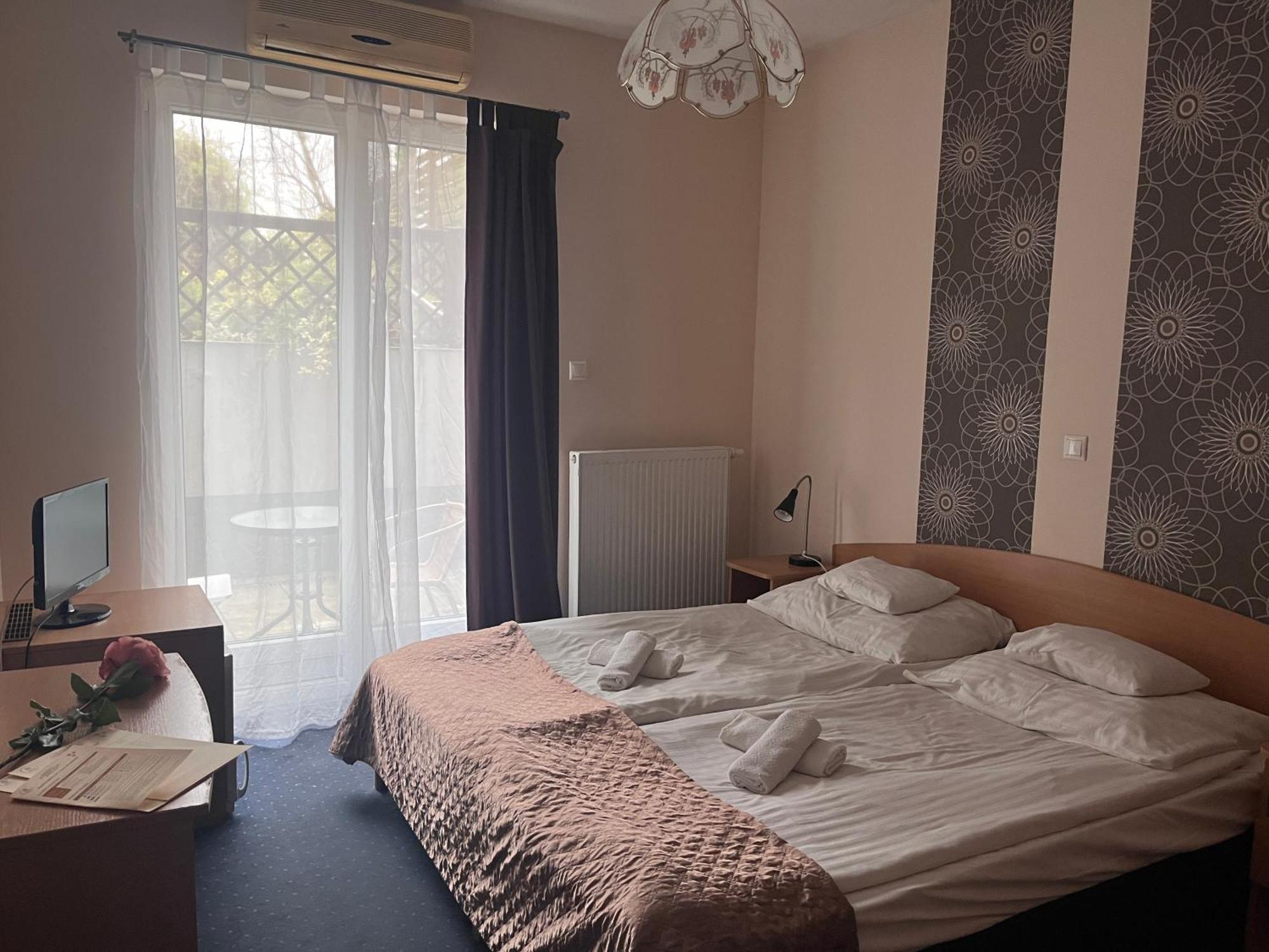 Hotel Rose City بودابست المظهر الخارجي الصورة