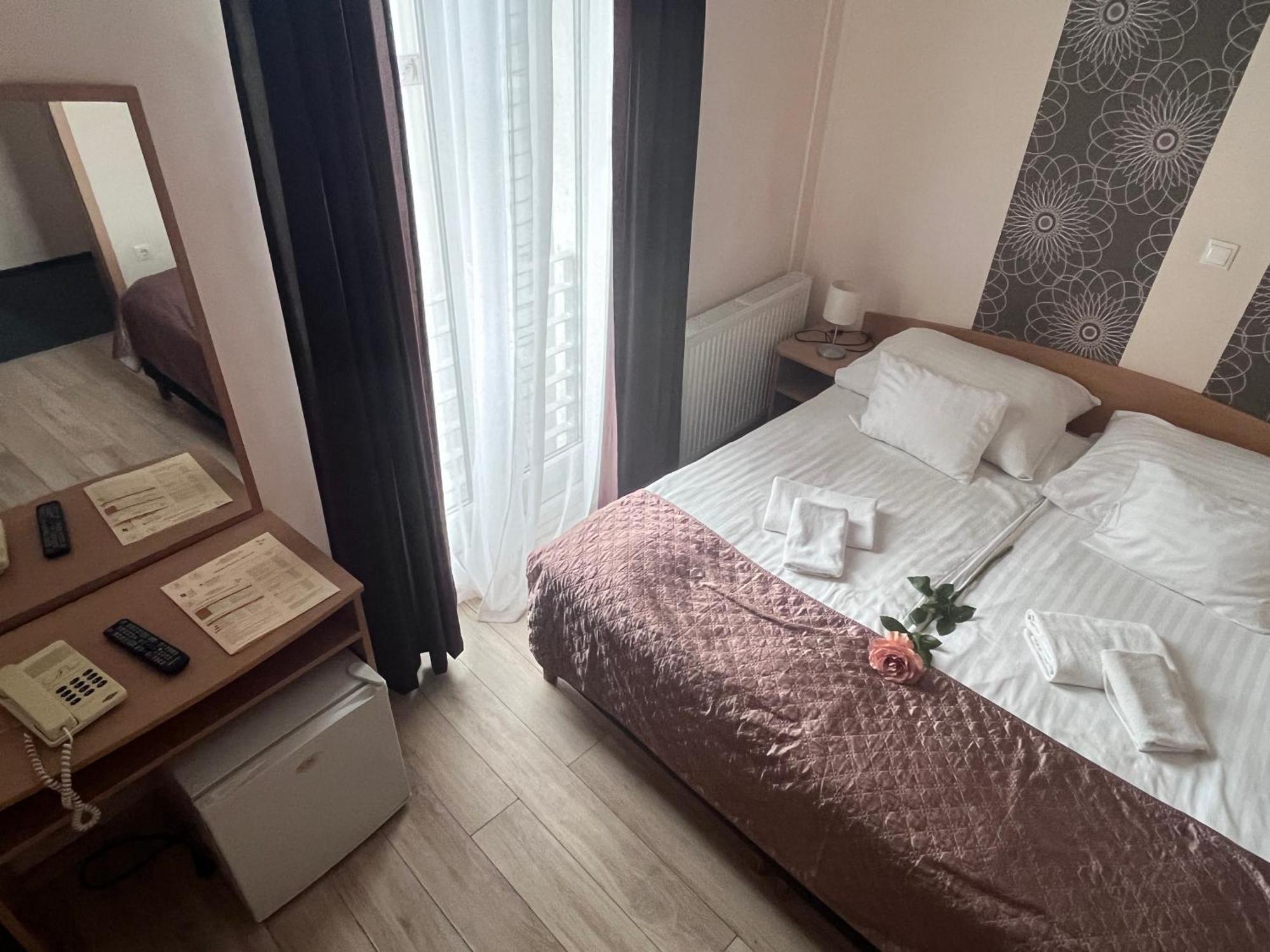 Hotel Rose City بودابست المظهر الخارجي الصورة
